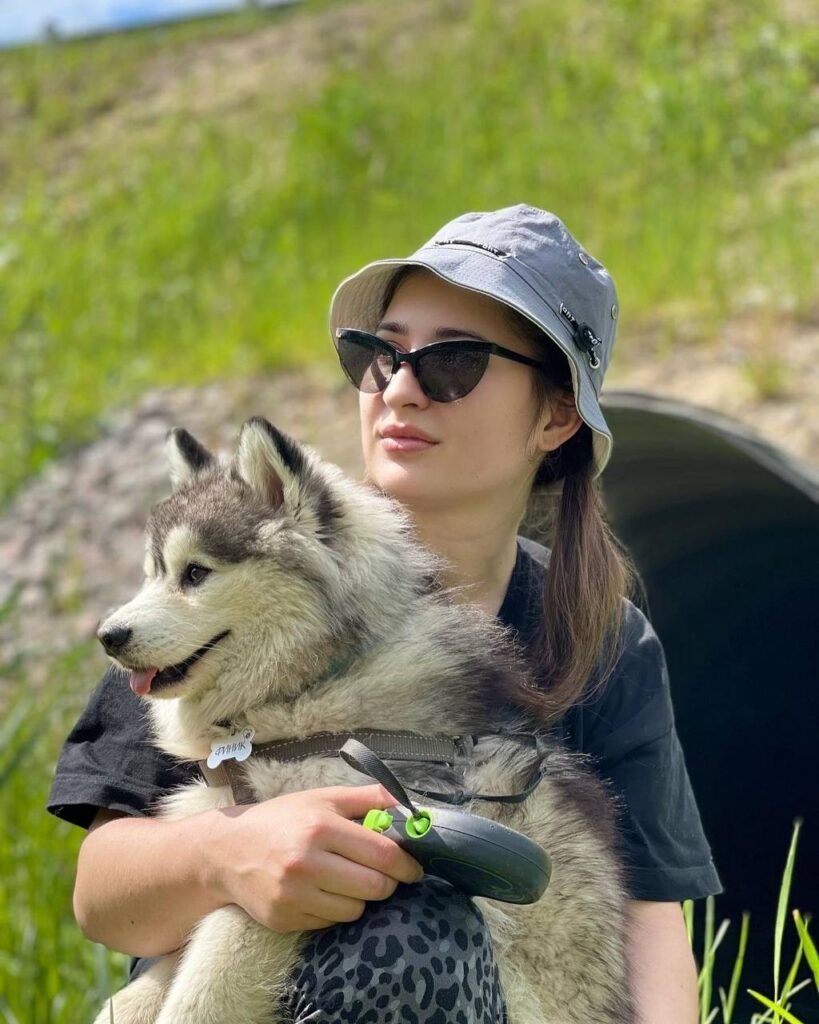 Home photo 2025 10 08 22 41 14 819x1024